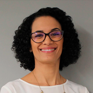 Dra. Carolina Carvalho Silva